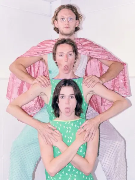 Wit & Whimsy en Backstage Theatre