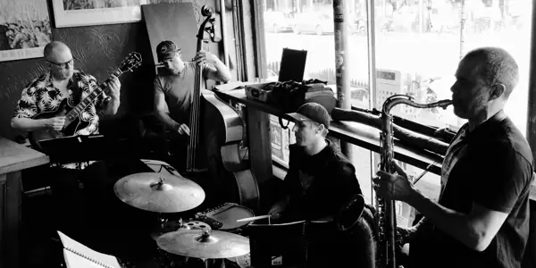 **FREE ENTRY** Ben Carr Quartet (Front Bar) à Bar Open