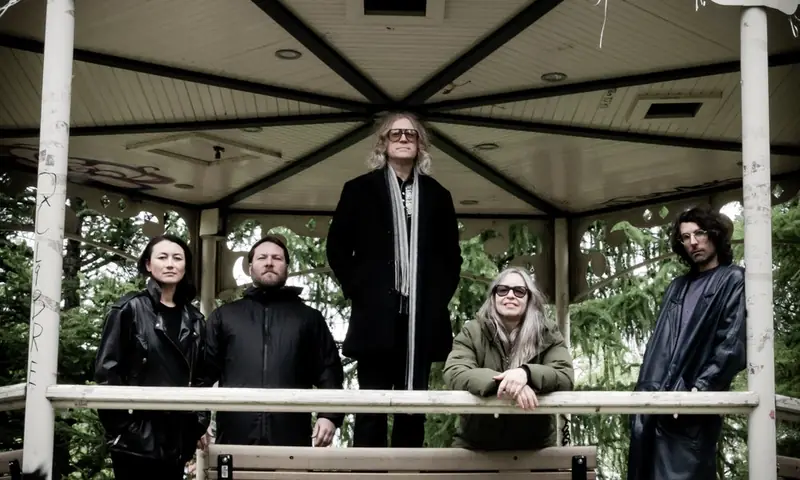 The Besnard Lakes