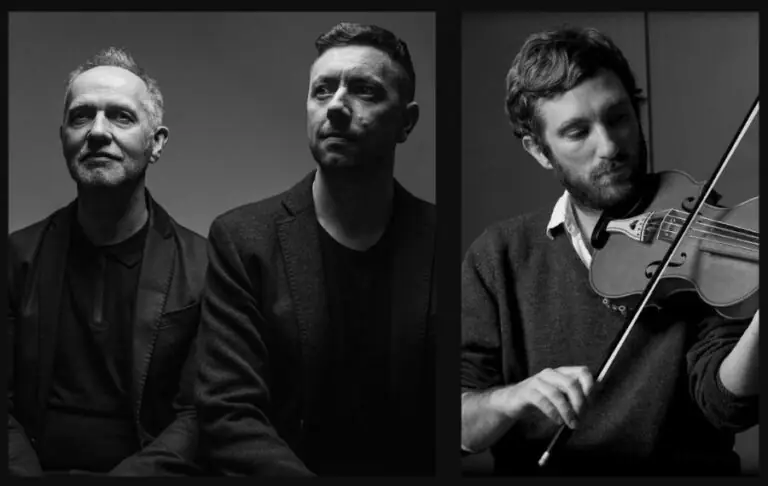 Iarla Ó Lionáird à Riverbank Arts Centre