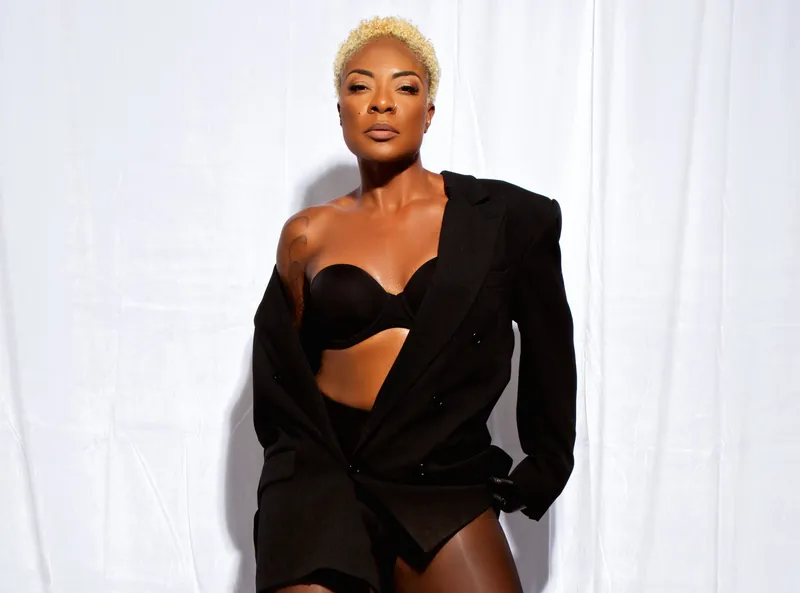 Jully Black