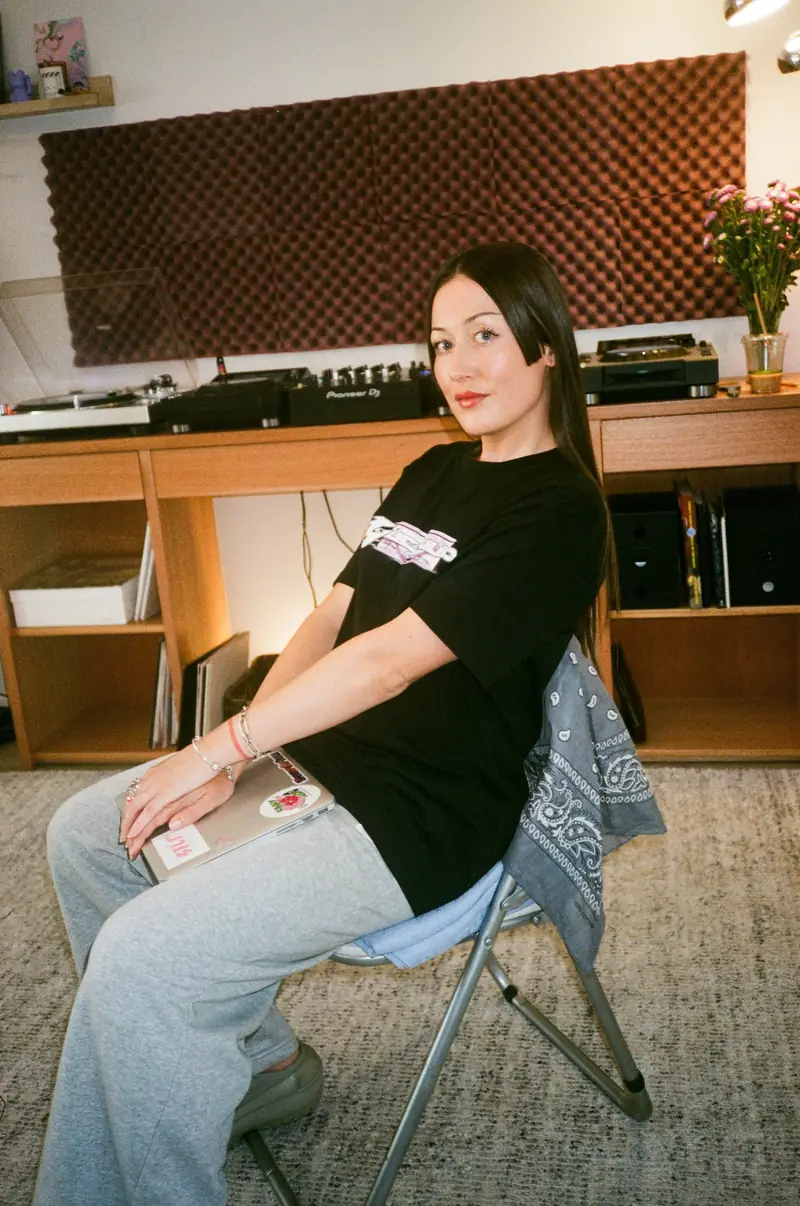 Laura king (Melb) at elsewhere