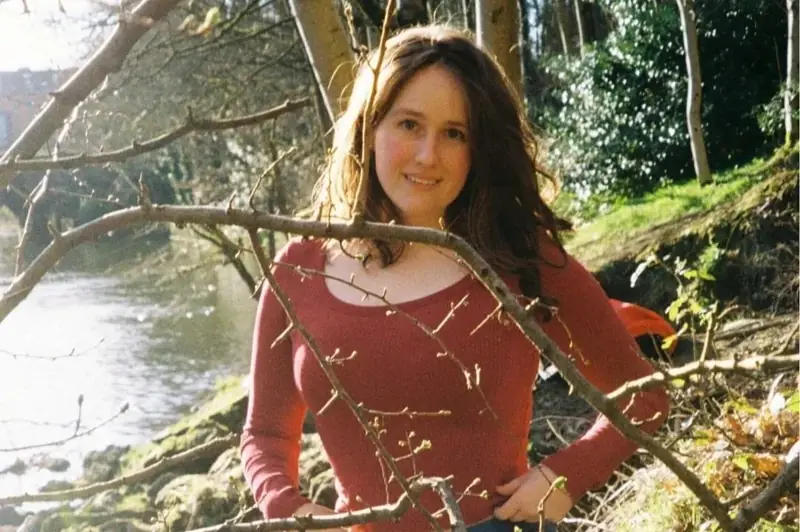 Grace Jarvis : Getting Dragged Backwards Through a Hedge
