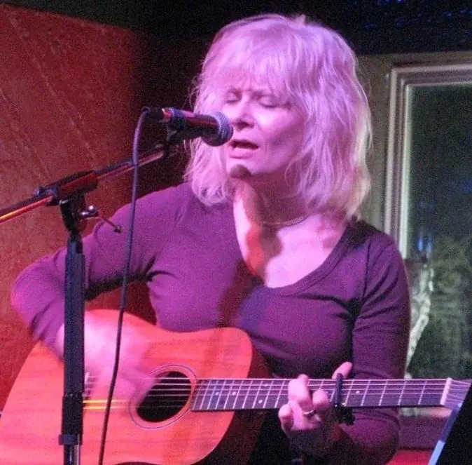Eden Greer à Kenyon Hall