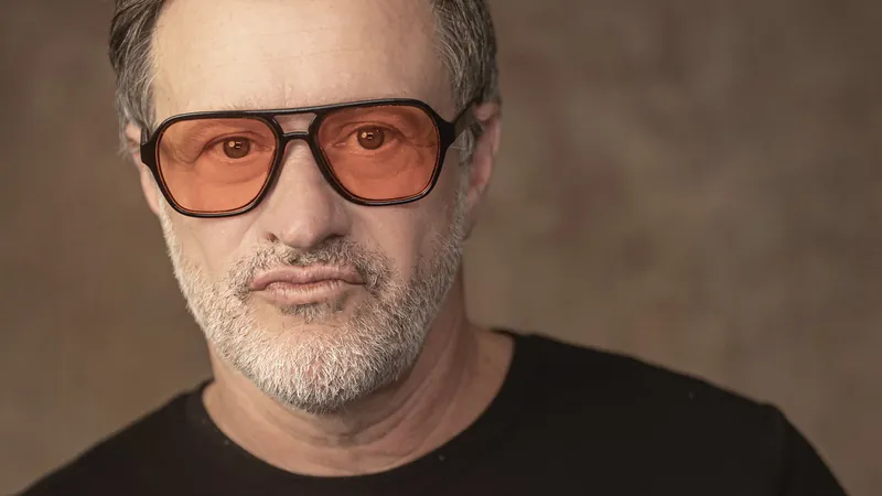Stephane Fallu à Le Club DIX30