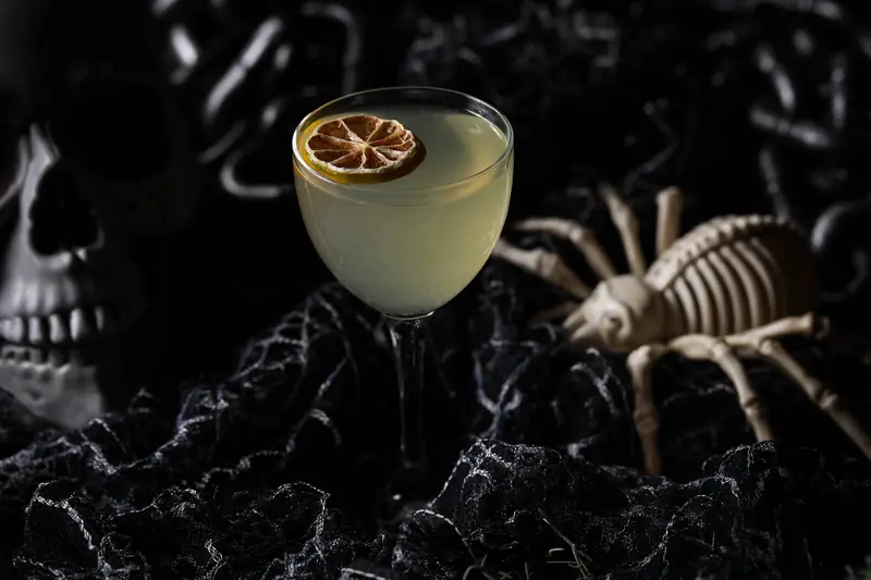 BLACK LAGOON Halloween Pop-Up en The Drake Hotel