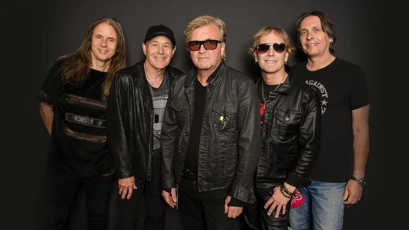 Honeymoon Suite at Rogers Forum