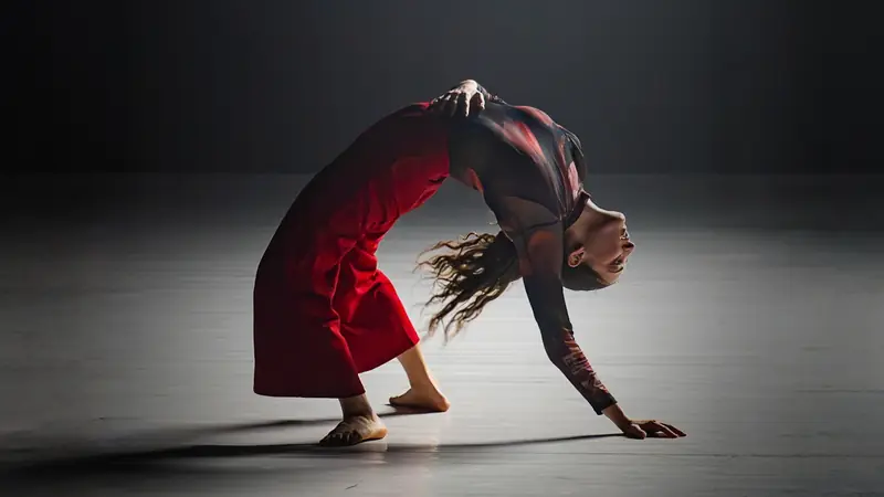 Lior Tavori Dance Company: Crust en Meridian Arts Centre: Lyric Theatre