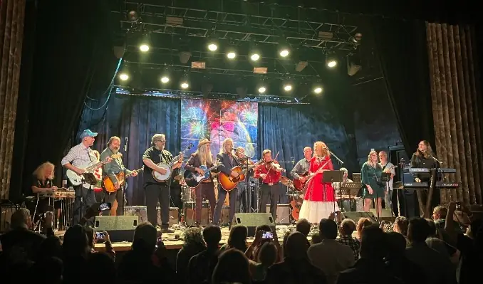 Holiday Hootenanny 15 - A Benefit for Atlanta Habitat for Humanity at Variety Playhouse