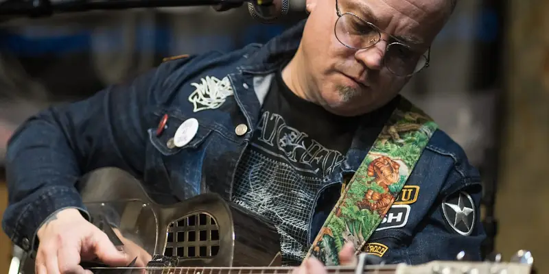 Ross Neilsen's Journey Through the Blues à Bassment (The)