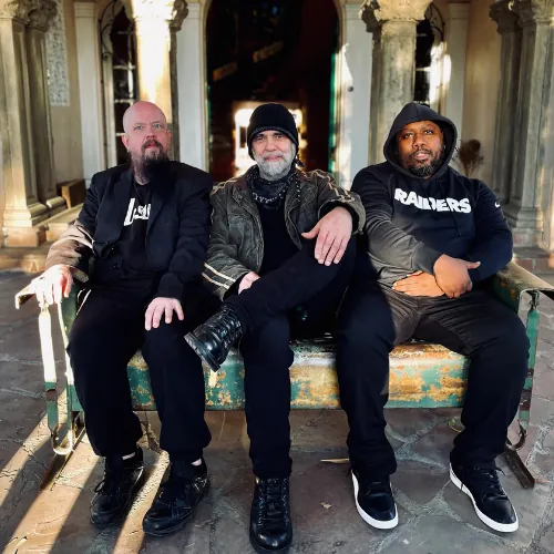 Daniel Lanois at Devour! Studios