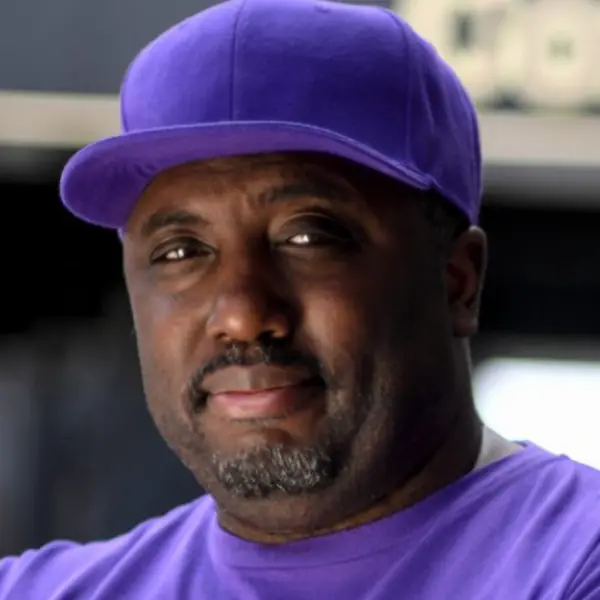 Louis Johnson à The Comedy Fort