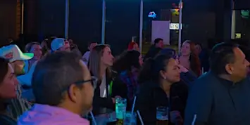 Standup Comedy at Sidelines Sports Bar & Grill! à Sidelines Sports Bar & Grill