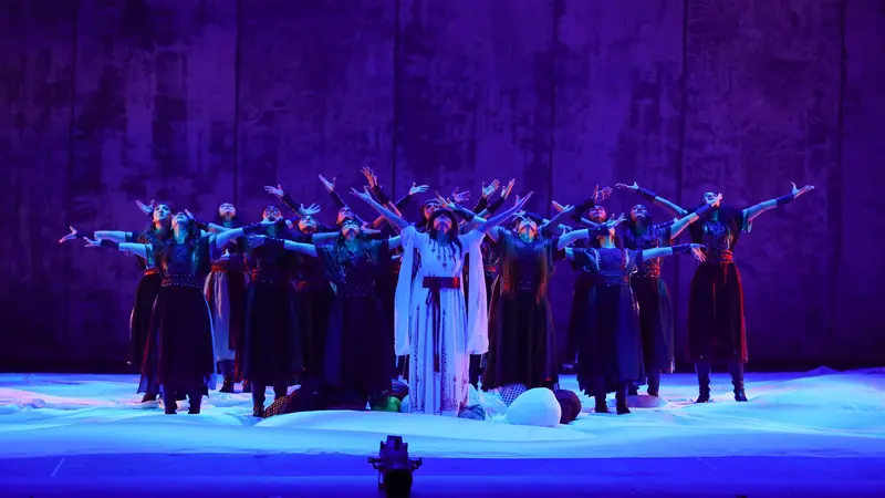 El-Funoun Dance Troupe