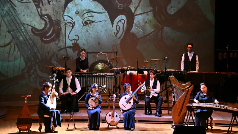 Resonance of Dunhuang