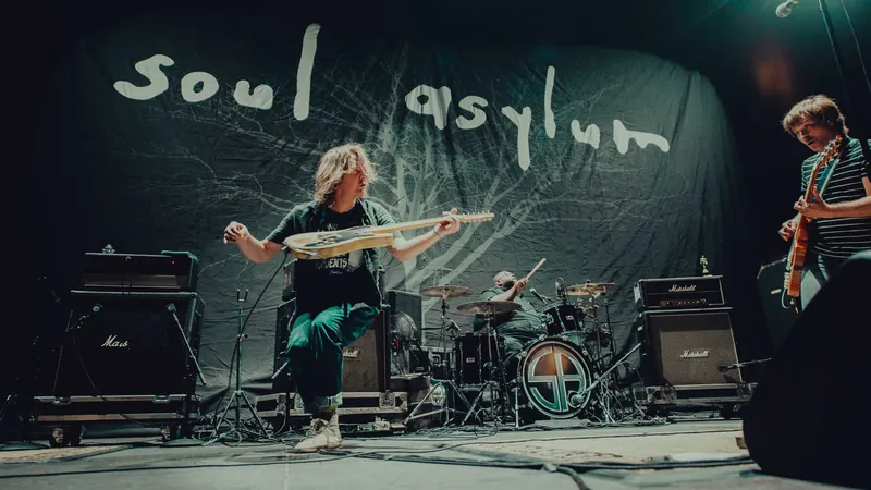 Soul Asylum at Belly Up