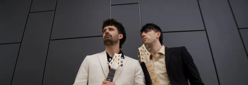 Early Show: Eagleton Guitar Duo