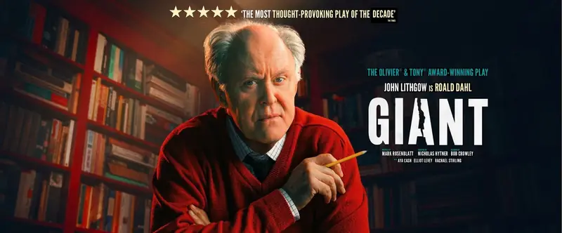 Giant à Byron Theatre