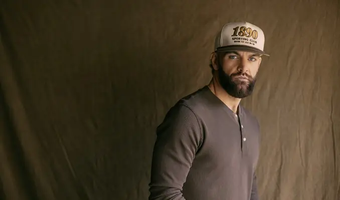 Coors Light Hot Country Nights: Dylan Scott