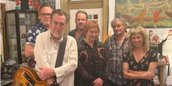Mick Thomas’ Roving Commission