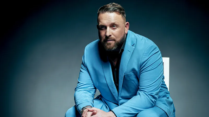 Johnny Reid at Credit Union Place