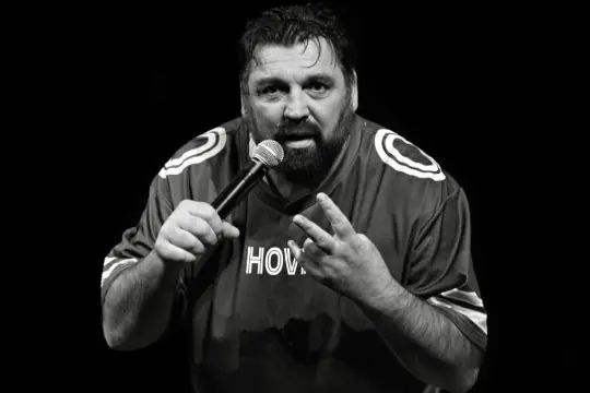 Hovik Keuchkerian en Teatro Campos Elíseos