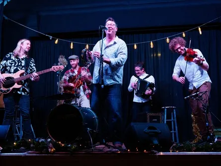 Tom Gregory en Hanger Farm Arts Centre