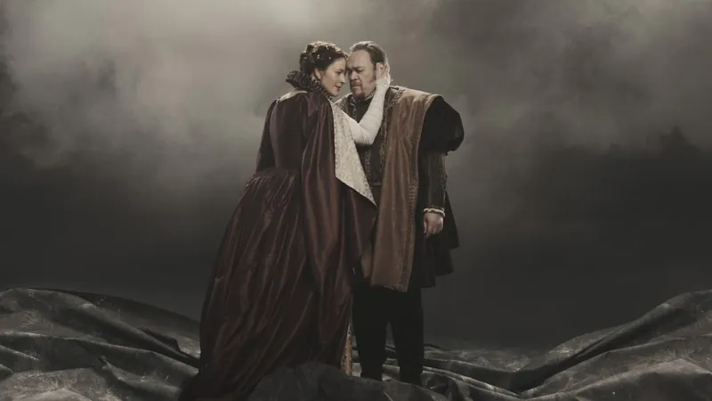 MET: Macbeth at Malvern Theatres