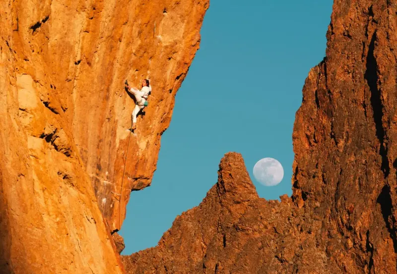 BANFF MOUNTAIN FILM FESTIVAL WORLD TOUR #Red