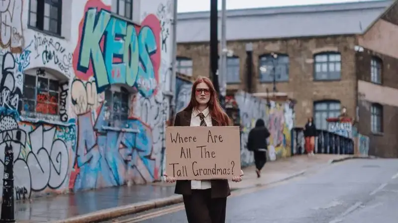 Lou Wall: Where Are All The Tall Grandmas?