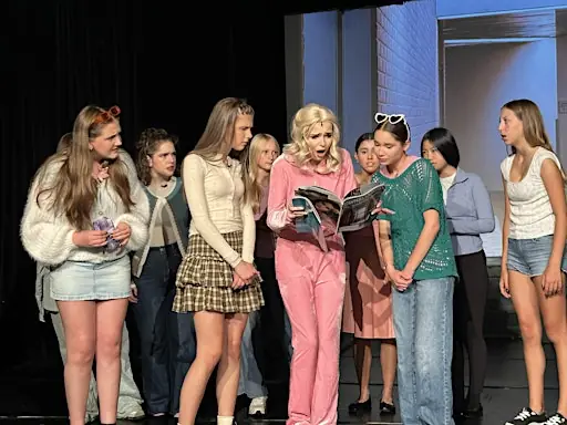 Weekend Music Theatre Production (Grades 7 & Up)-Saturdays, 10:00 à Centre Stage Theatre School