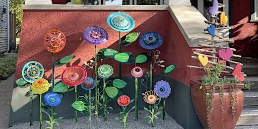 Folk Art, Hidden Stairways, Big Views, and the Urban Wilds à Pearce Estate Park