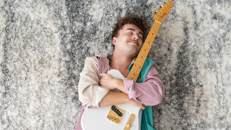 Kyle Hume en recordBar