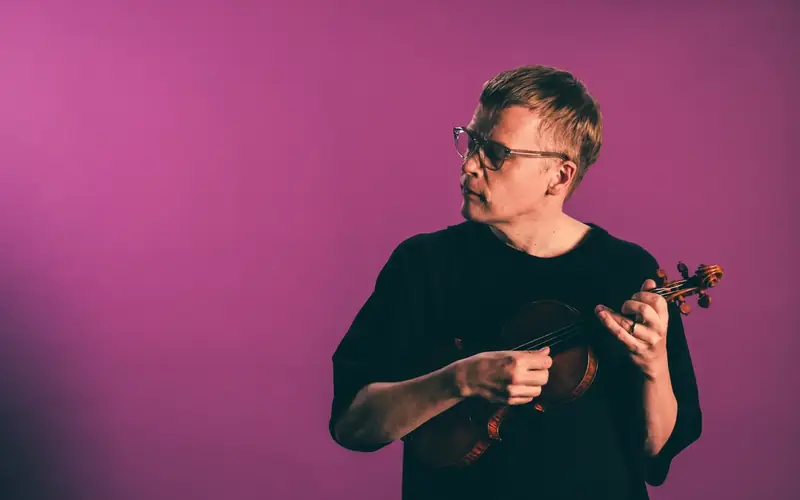 Pekka Kuusisto, Ale Carr & Aurora Orchestra: Four Seasons at Queen Elizabeth Hall