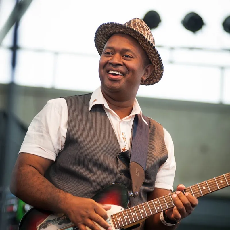 Donné Roberts&nbsp;&nbsp;