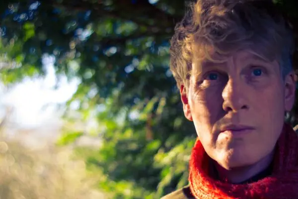 Regular Music Presents: Scott Matthews – 20th Anniversary of Passing Stranger à Saint Luke's