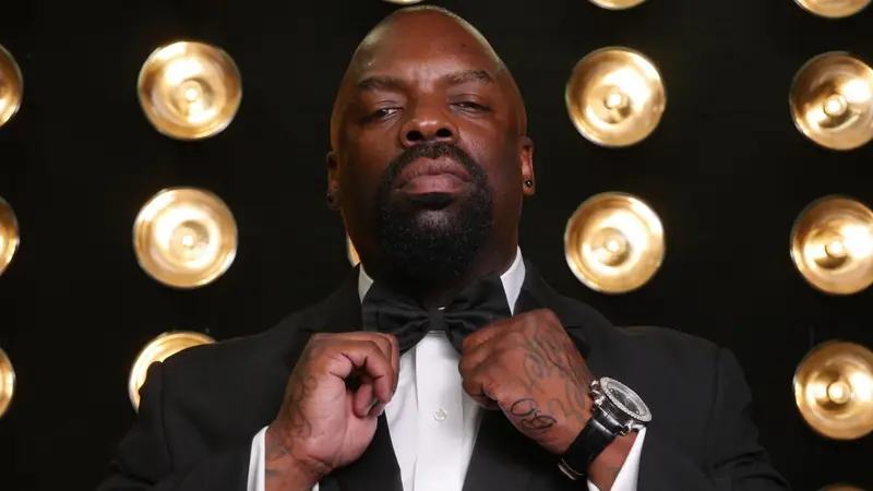 TK Kirkland à Nate Jackson's Super Funny Comedy Club