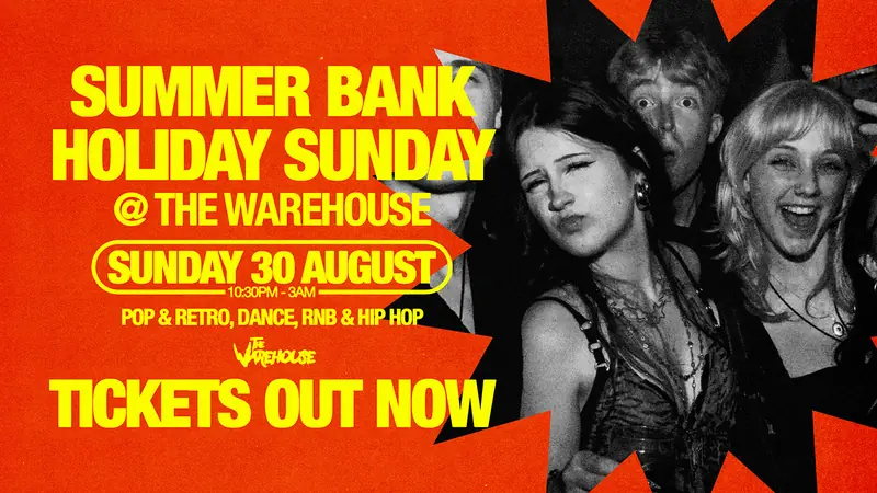 Summer Bank Holiday Sunday @ The Warehouse ☀️ à The Warehouse