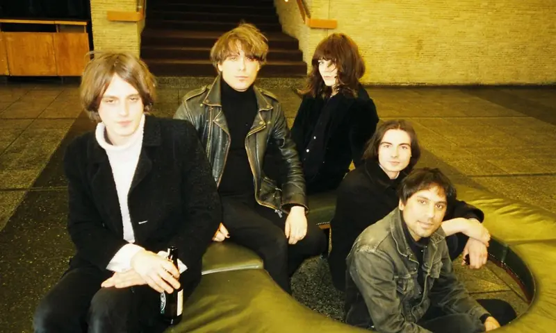 Luft, Indexe’e at The Waiting Room
