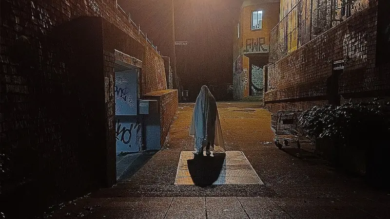 GHOSTS AT PLAY à The Factory Floor