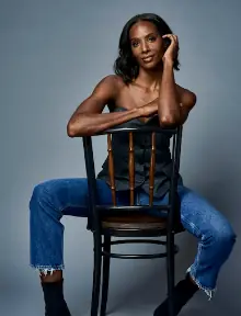 Special Event: Zainab Johnson à Helium Comedy Club — St. Louis