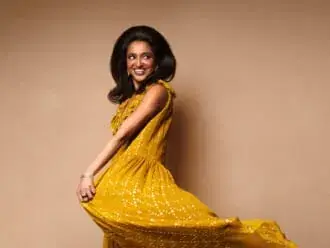 Sindhu Vee – Swanky