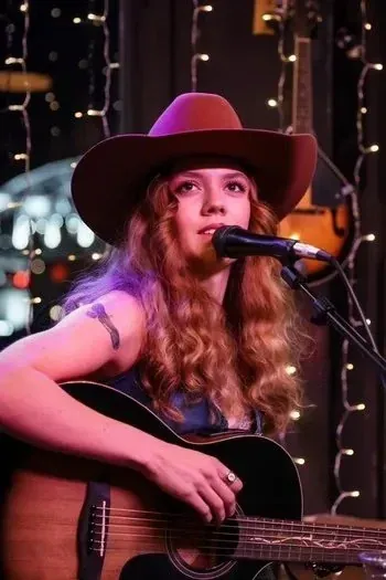 Jessey Adams at Kenyon Hall