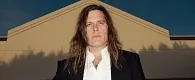 Fruit Bats (solo) ›Fruit Bats (solo) blends folk, rock and pop into warm, melodic songs that explore love and nature en Arden Theatre