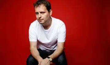 Adam Kay à The Source Arts Centre