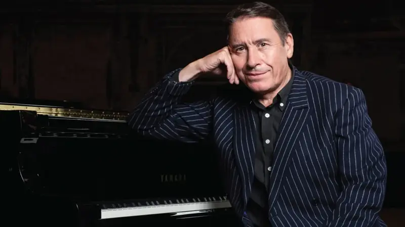 Jools Holland & his Rhythm and Blues Orchestra en Globe Theatre