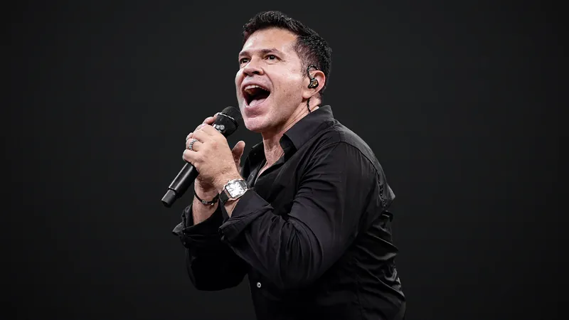 Jorge Medina at Arizona Financial Theatre