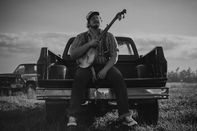 Willi Carlisle – The Universal Bubba Tour at The Ark