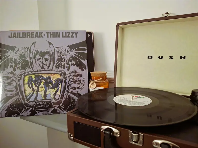 VINYL ISLAND THIN LIZZY’S JAILBREAK aw26 à Island Arts Centre