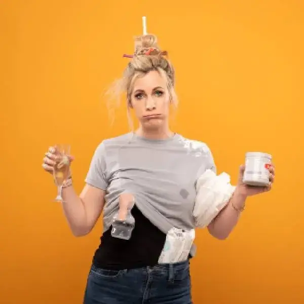 Hannah East: Express Yourself à New Theatre